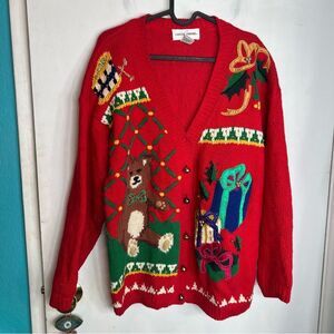 Casual corner knit vintage teddy bear Christmas theme ugly sweater